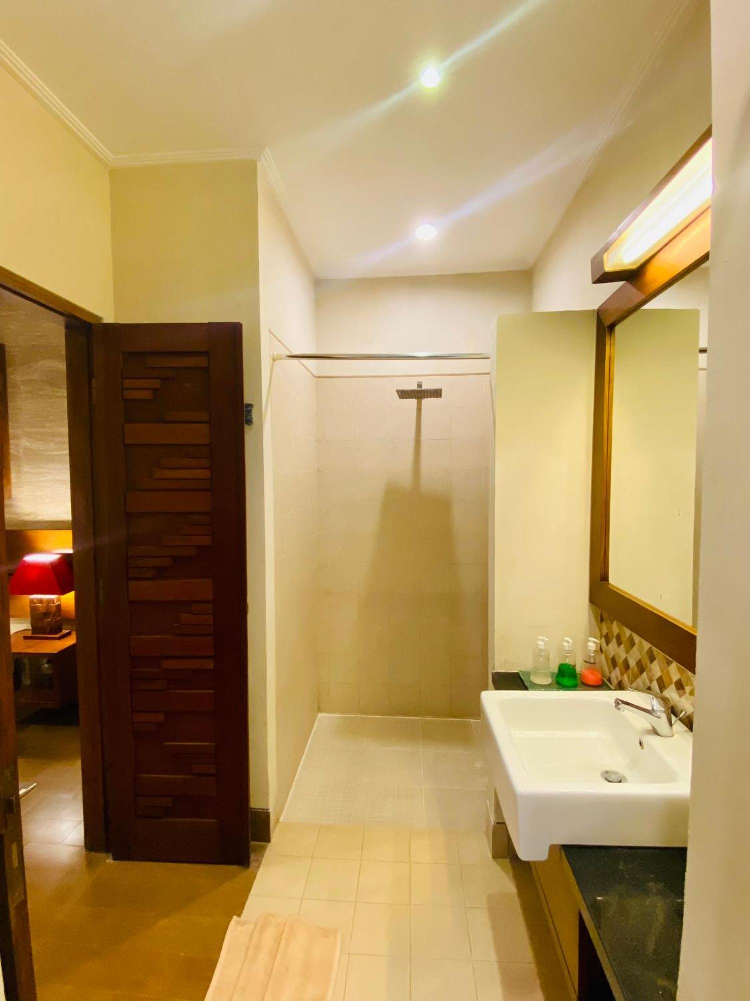 The Green Zhurga Suite Kerobokan Exteriér fotografie