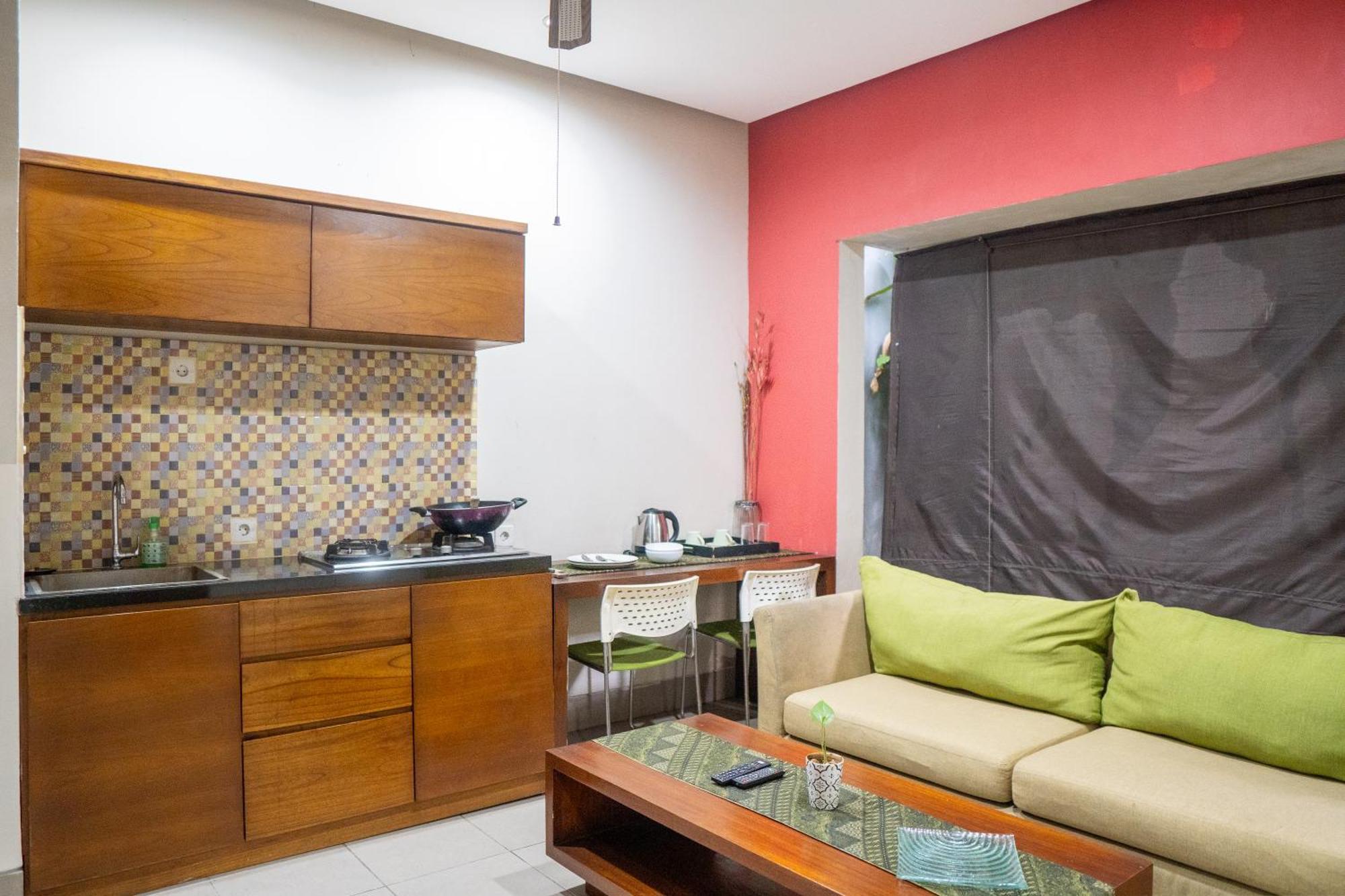 The Green Zhurga Suite Kerobokan Exteriér fotografie